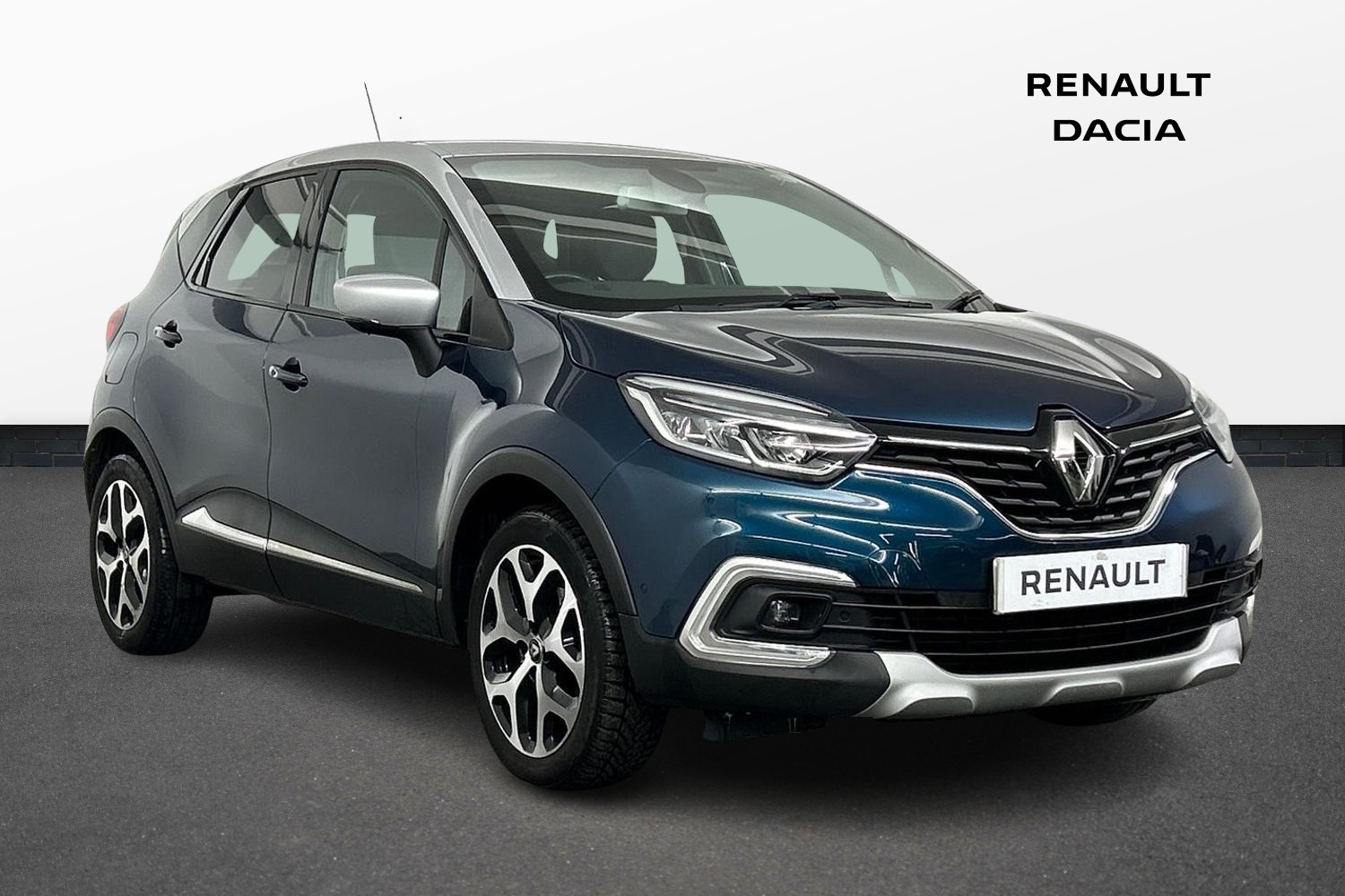 Main listing image - Renault Captur