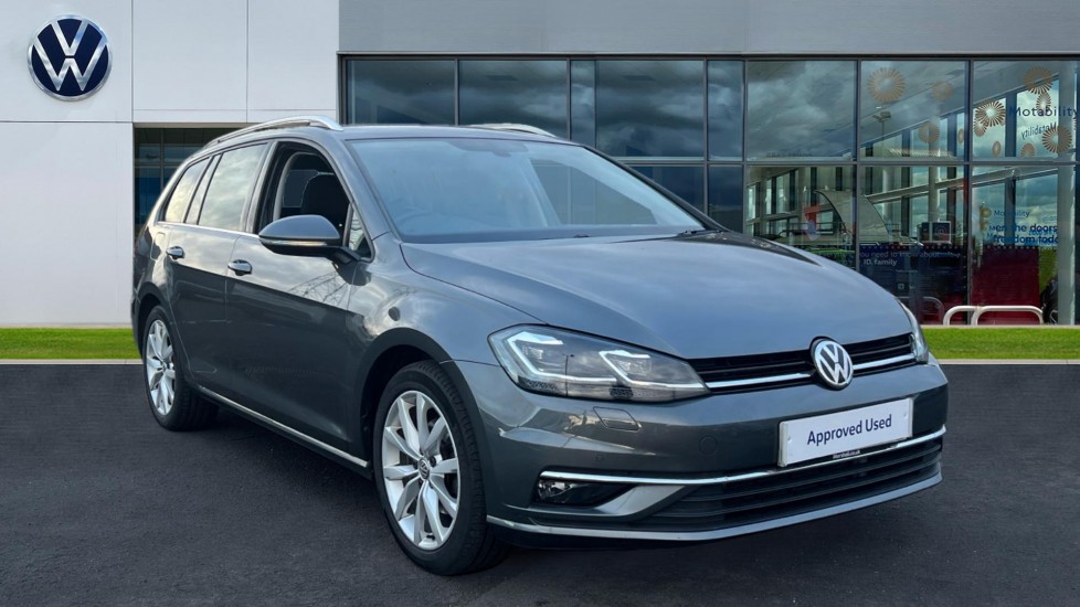 Main listing image - Volkswagen Golf Estate