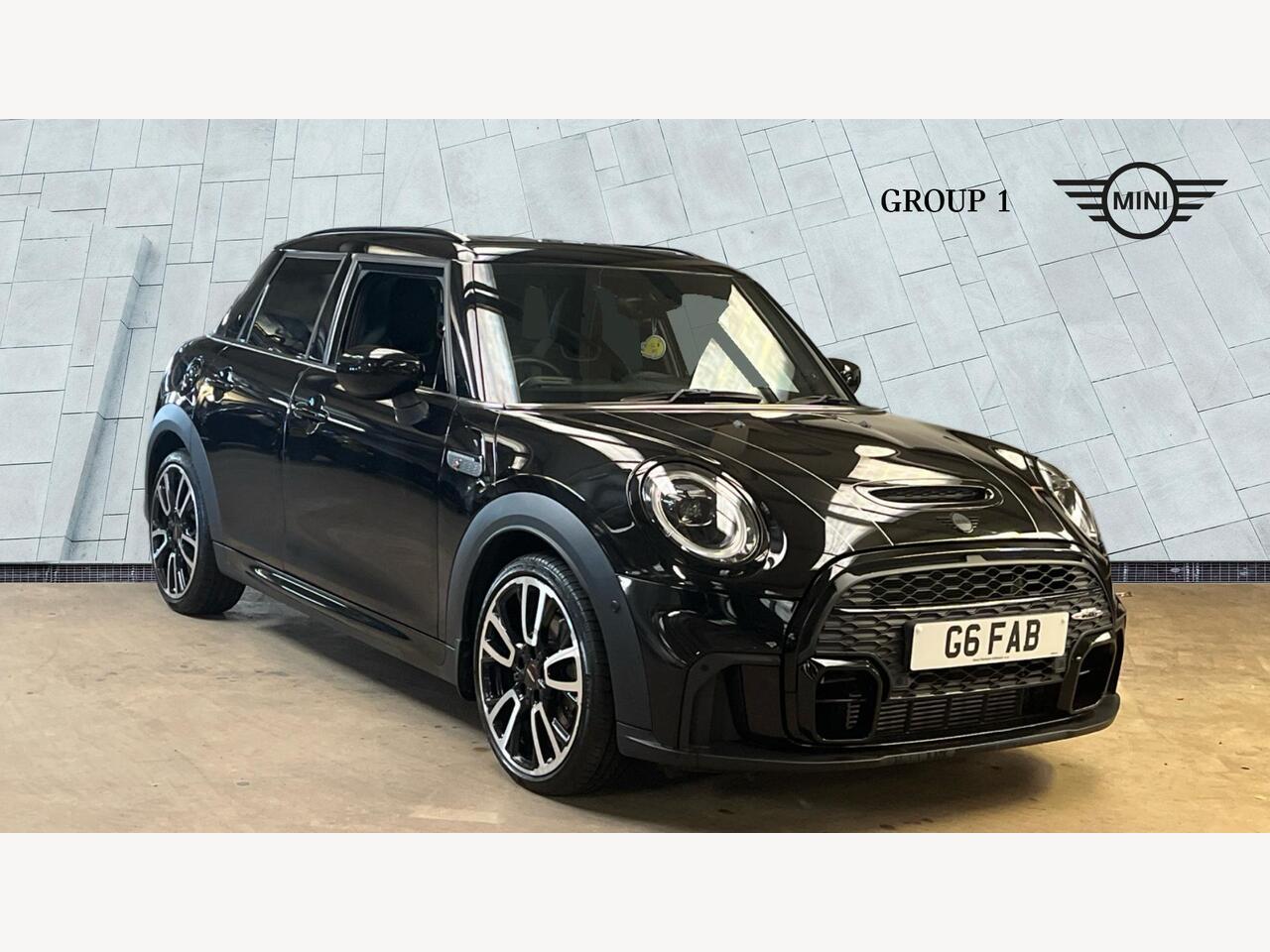 Main listing image - MINI Hatchback 5dr