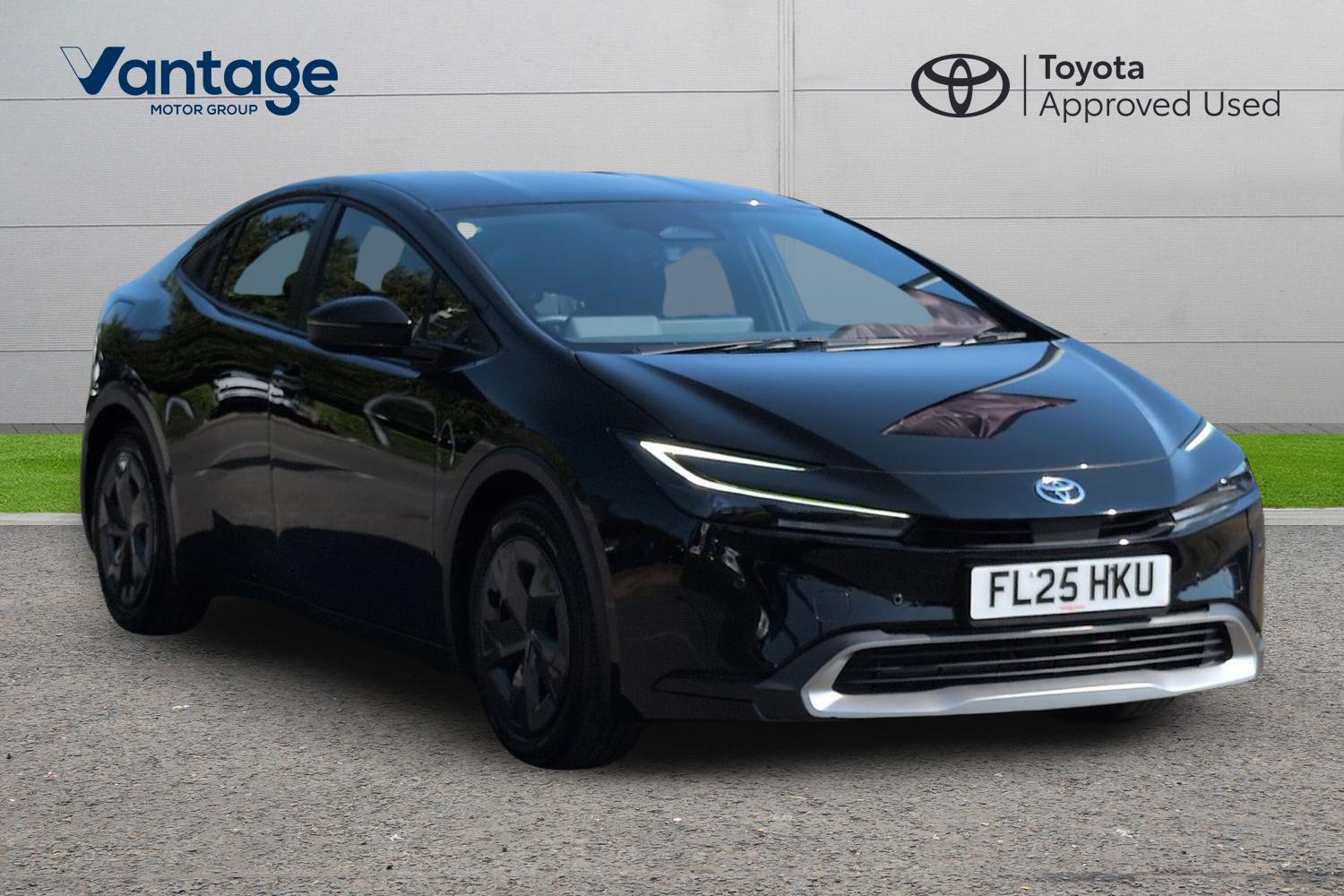 Main listing image - Toyota Prius