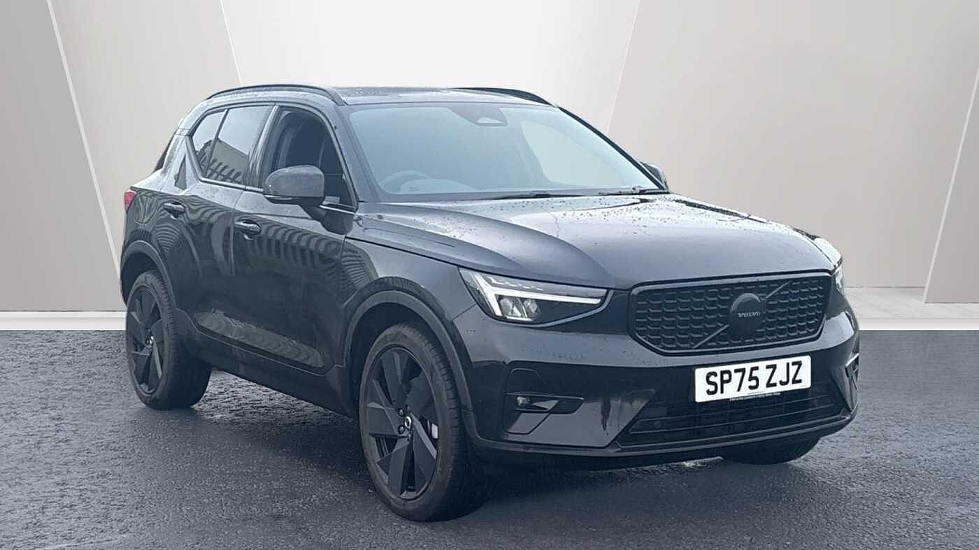 Main listing image - Volvo XC40