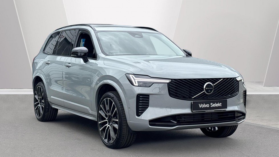 Main listing image - Volvo XC90