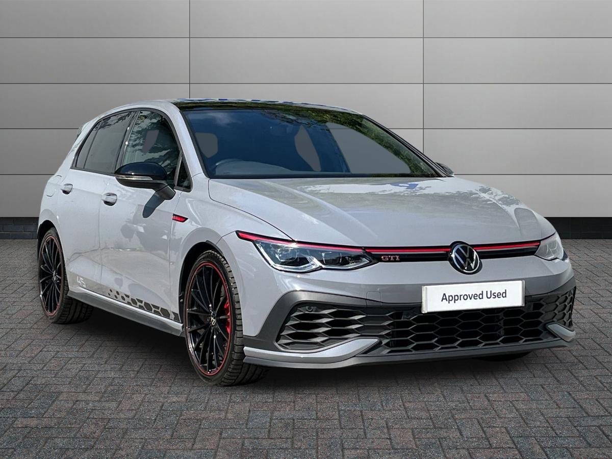 Main listing image - Volkswagen Golf