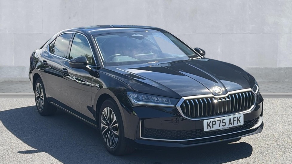 Main listing image - Skoda Superb