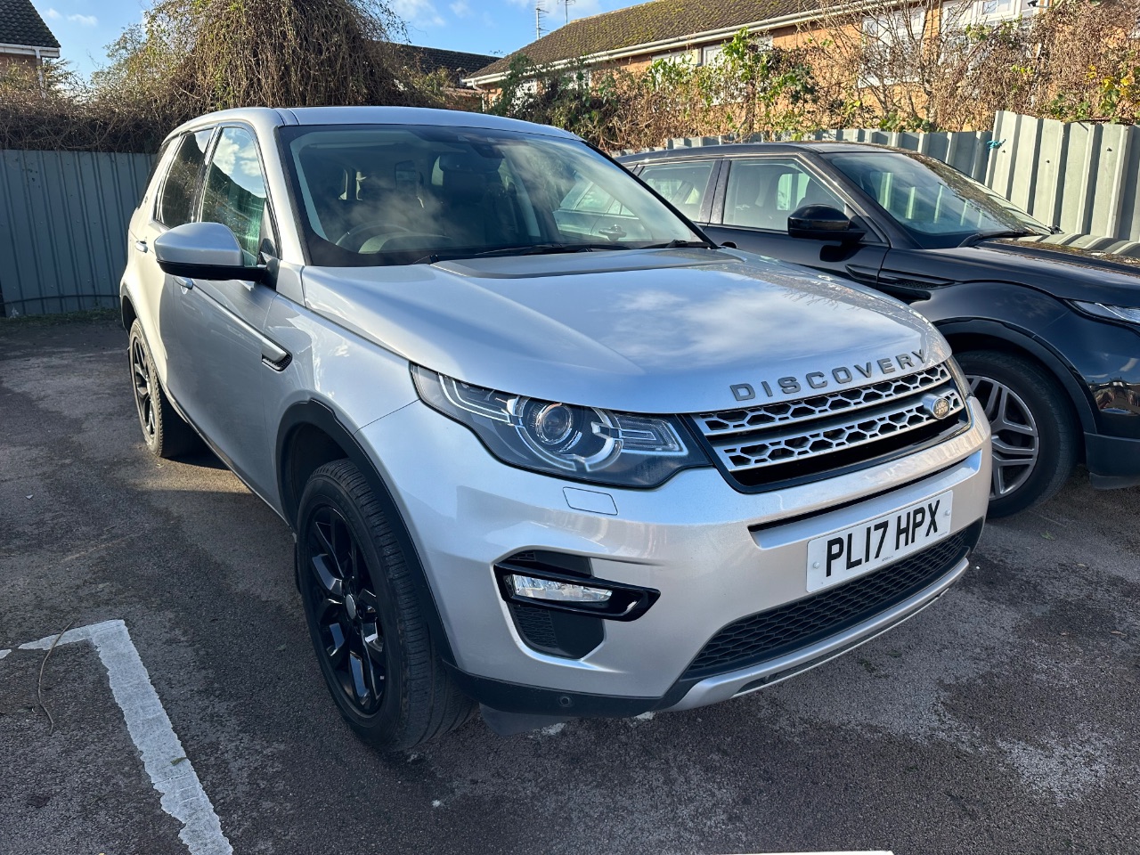 Main listing image - Land Rover Discovery Sport