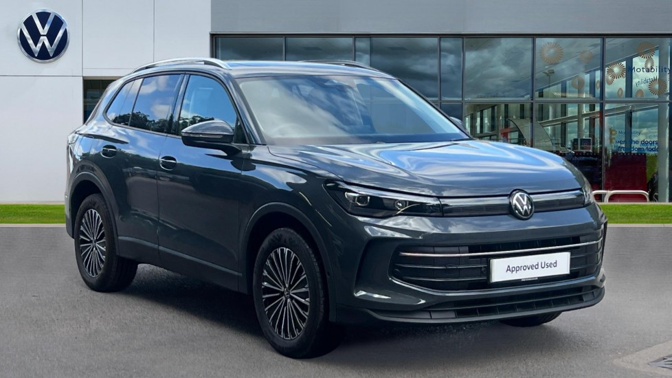 Main listing image - Volkswagen Tiguan