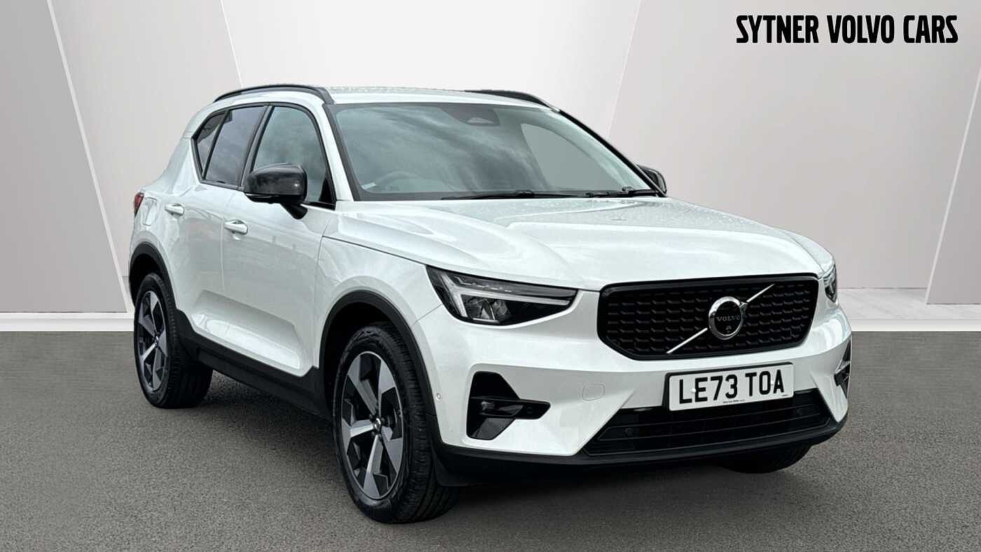 Main listing image - Volvo XC40