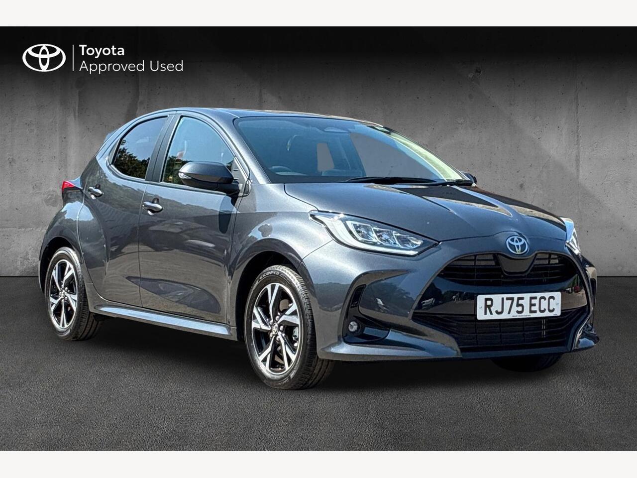 Main listing image - Toyota Yaris