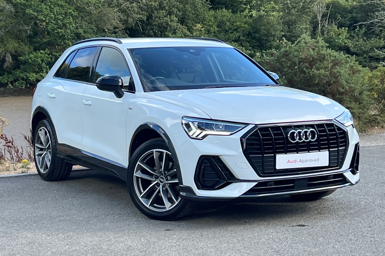 Main listing image - Audi Q3