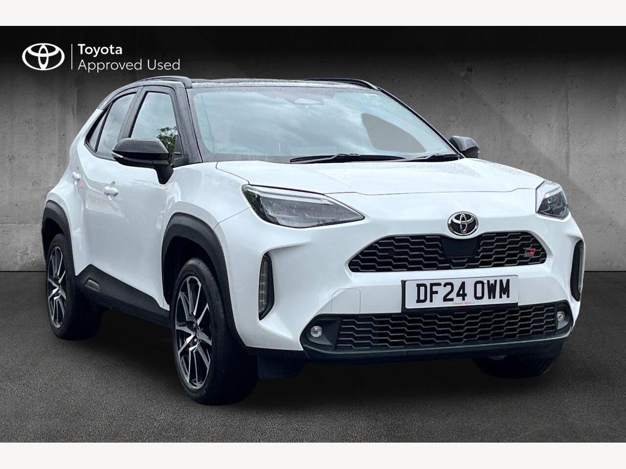 Main listing image - Toyota Yaris Cross