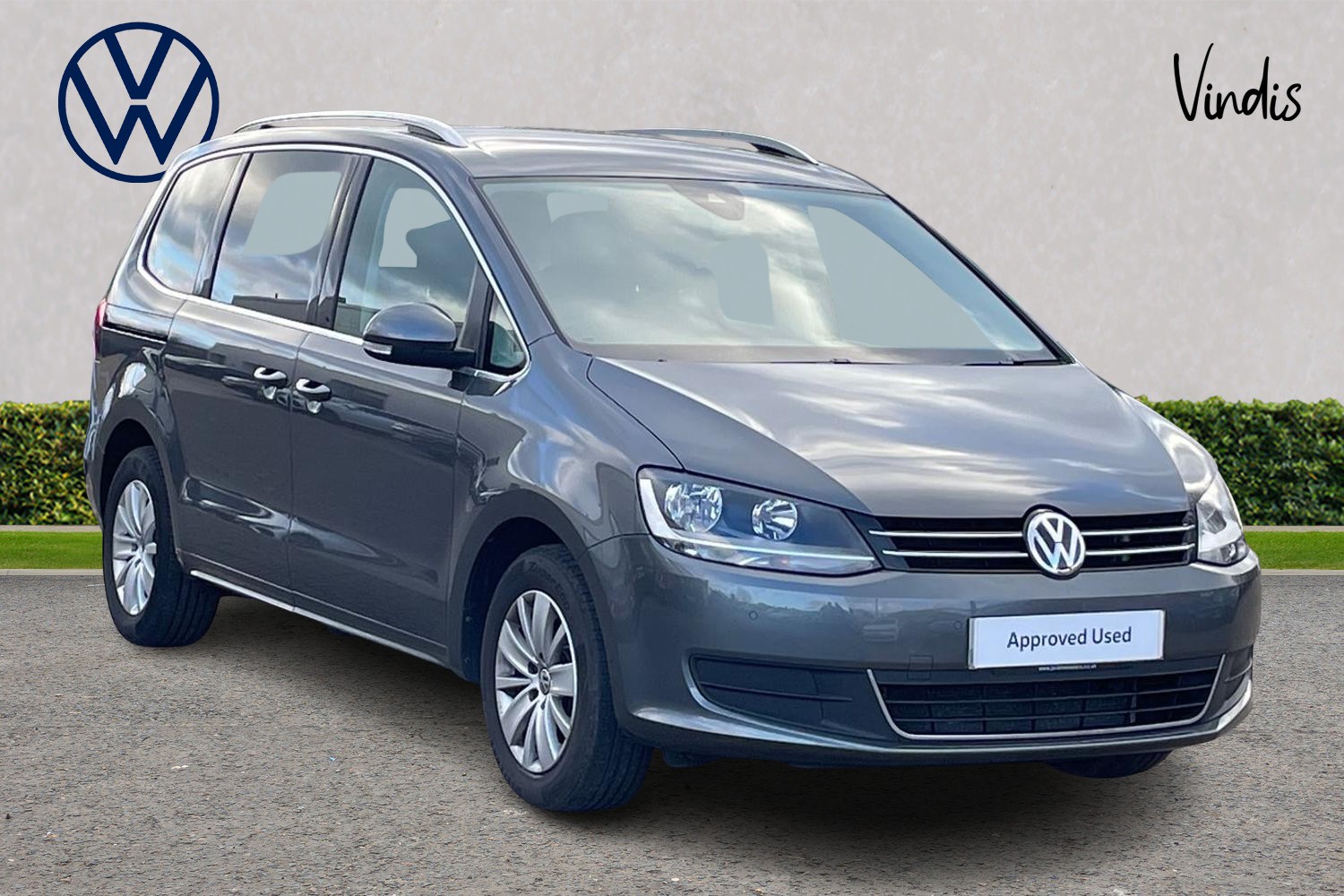 Main listing image - Volkswagen Sharan