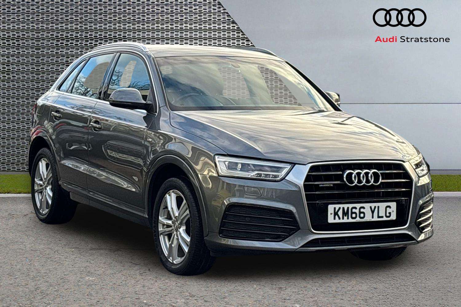 Main listing image - Audi Q3