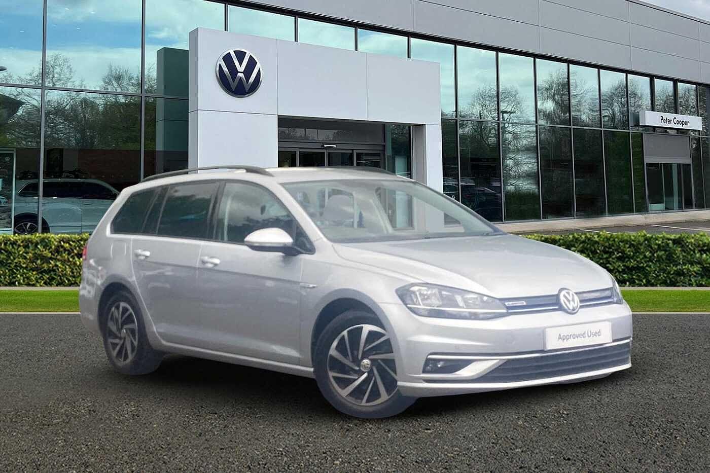 Main listing image - Volkswagen Golf Estate