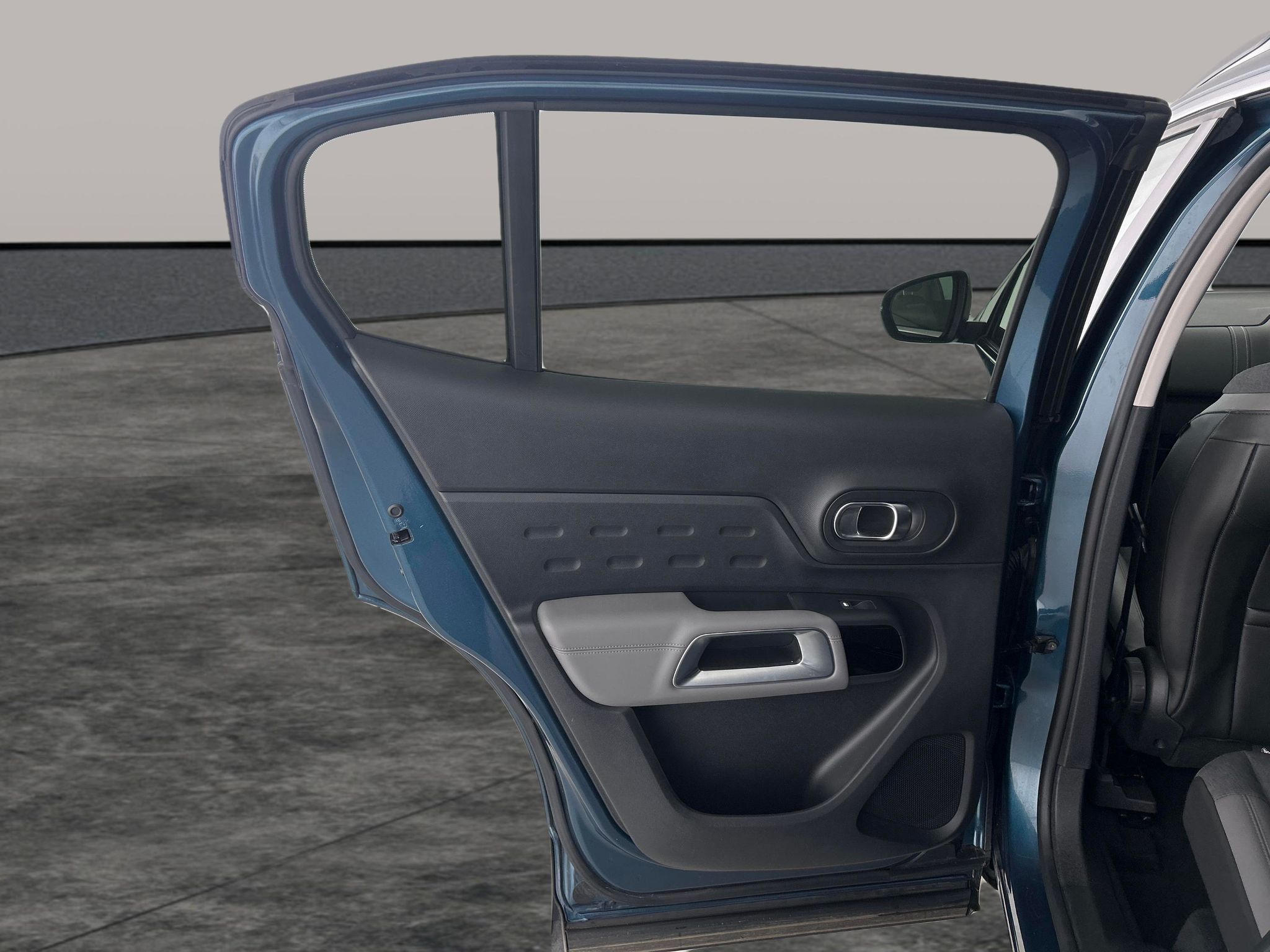Main listing image - Citroen C5 Aircross