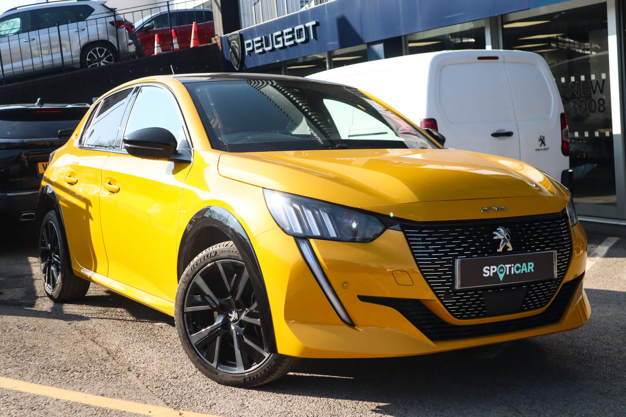 Main listing image - Peugeot 208