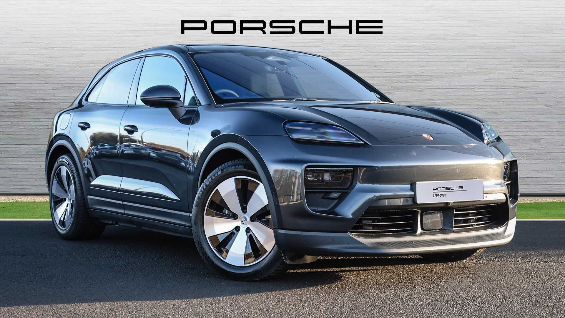 Main listing image - Porsche Macan