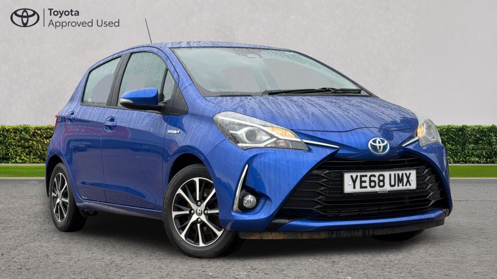 Main listing image - Toyota Yaris