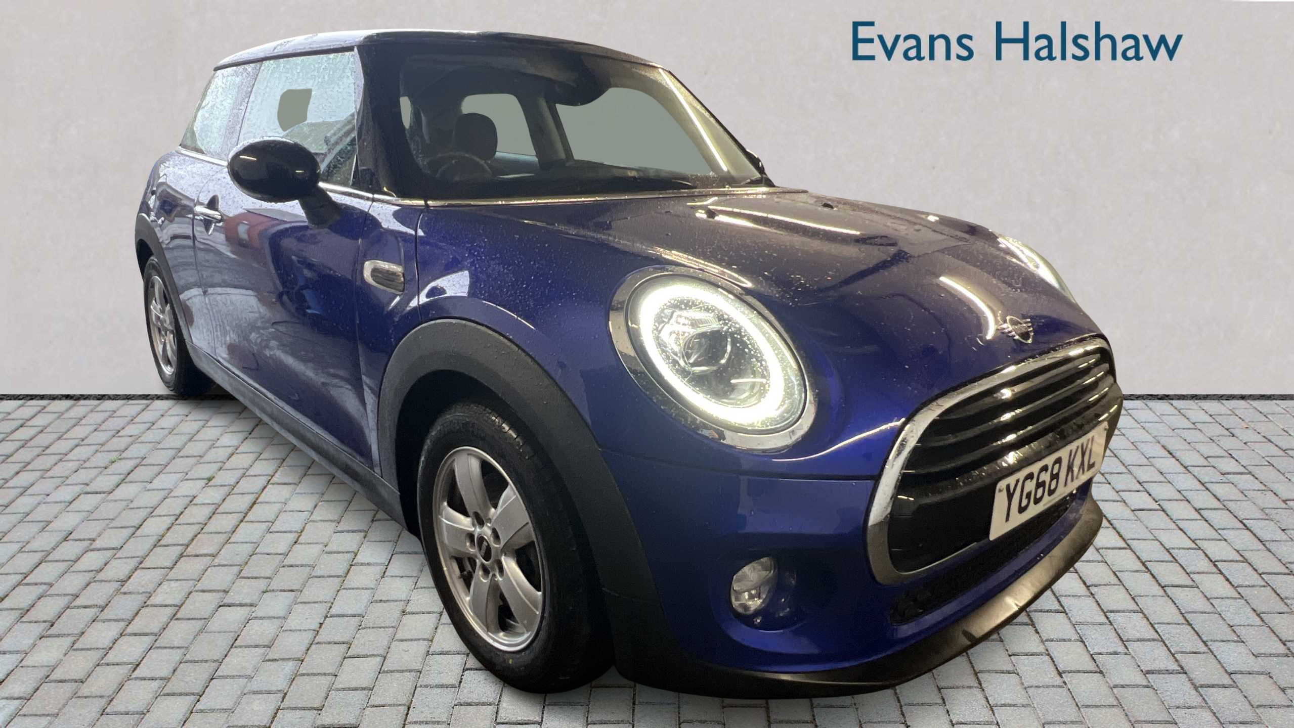 Main listing image - MINI Hatchback