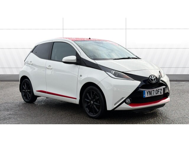 Main listing image - Toyota Aygo