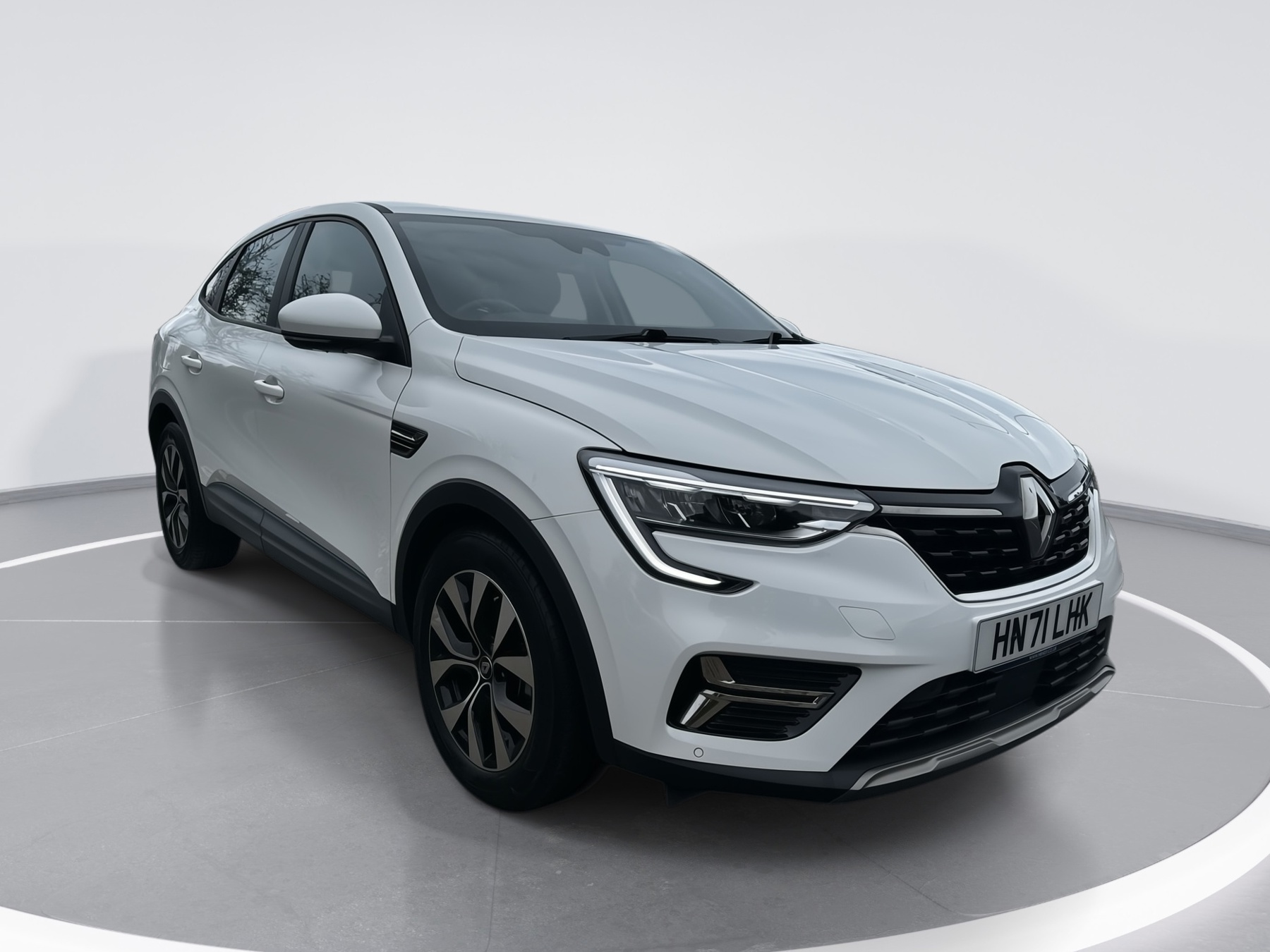 Main listing image - Renault Arkana