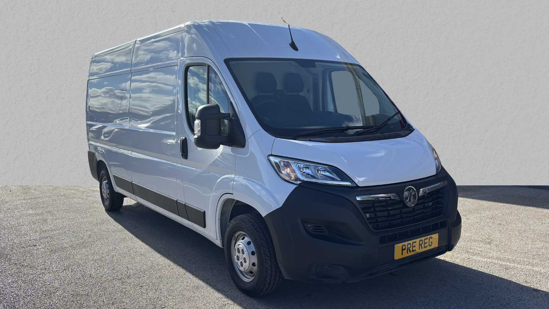 Main listing image - Vauxhall Movano