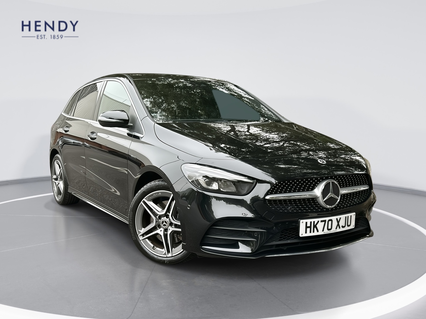Main listing image - Mercedes-Benz B-Class