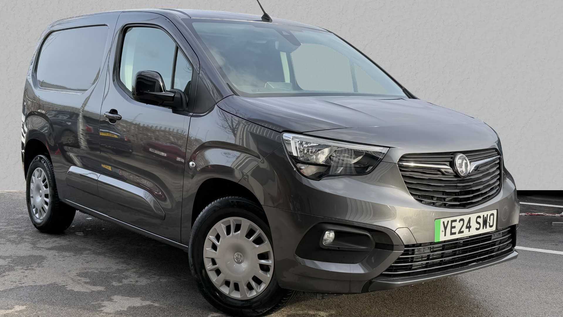 Main listing image - Vauxhall Combo Cargo-e