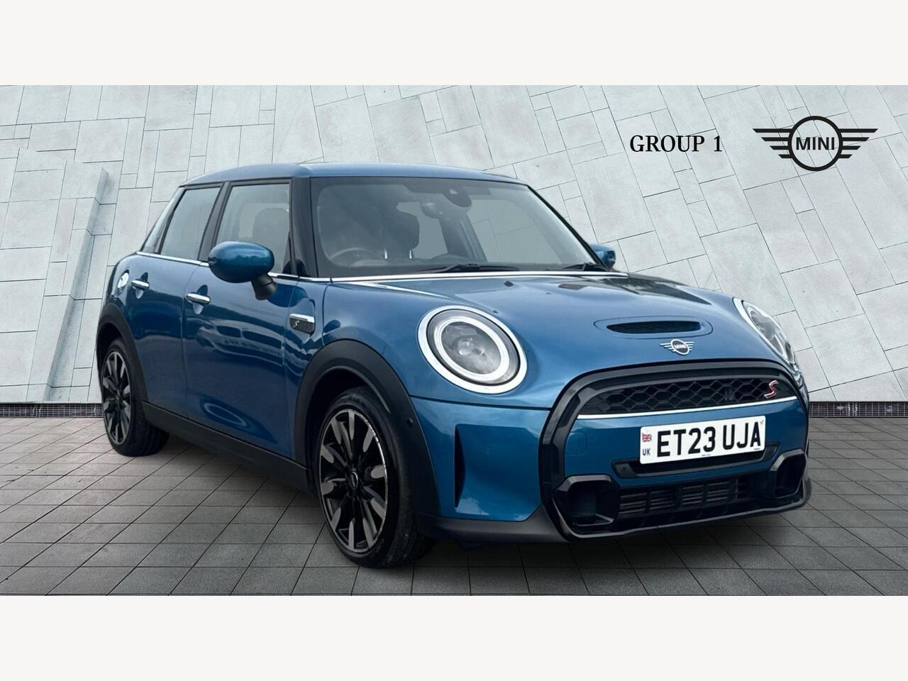 Main listing image - MINI Hatchback
