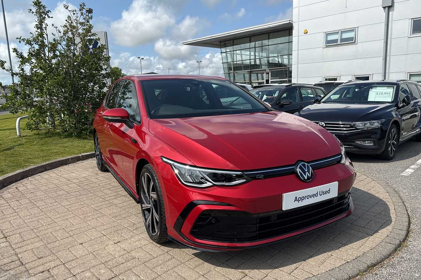 Main listing image - Volkswagen Golf