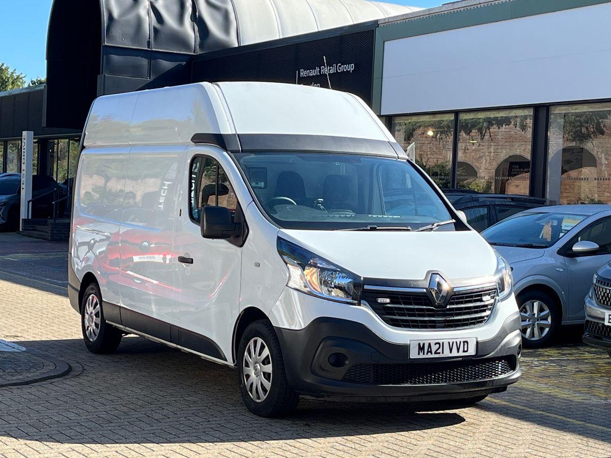 Main listing image - Renault Trafic