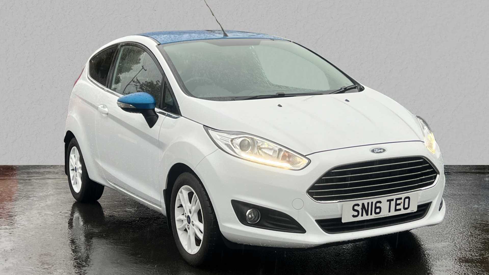 Main listing image - Ford Fiesta