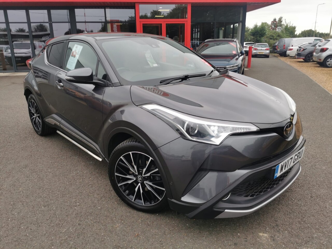 Main listing image - Toyota C-HR