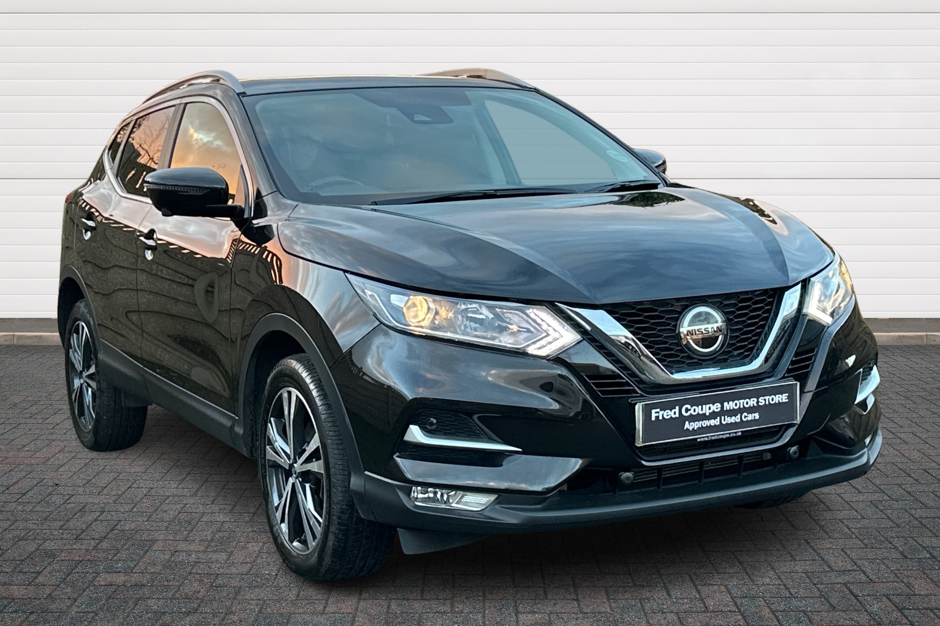 Main listing image - Nissan Qashqai