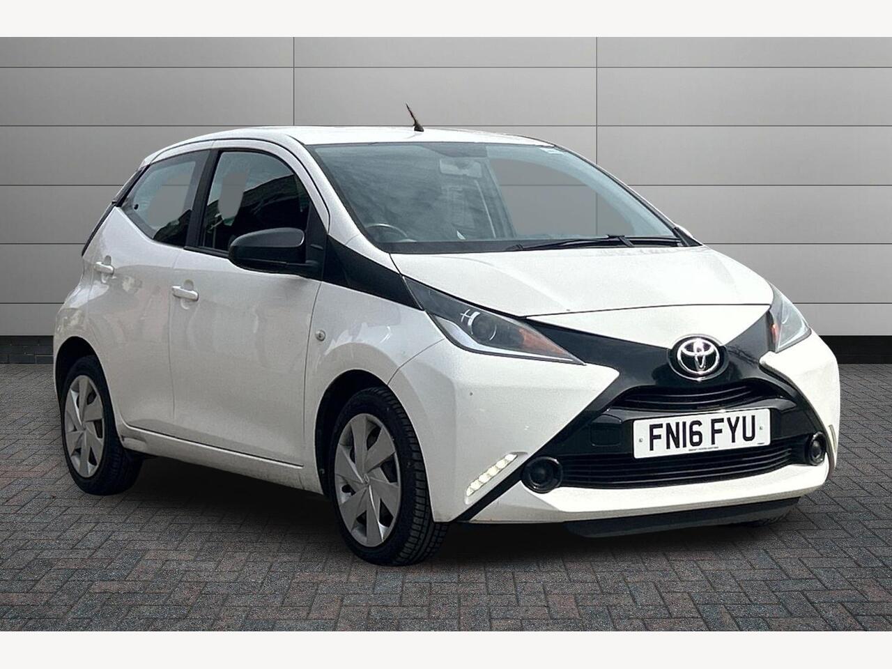 Main listing image - Toyota Aygo