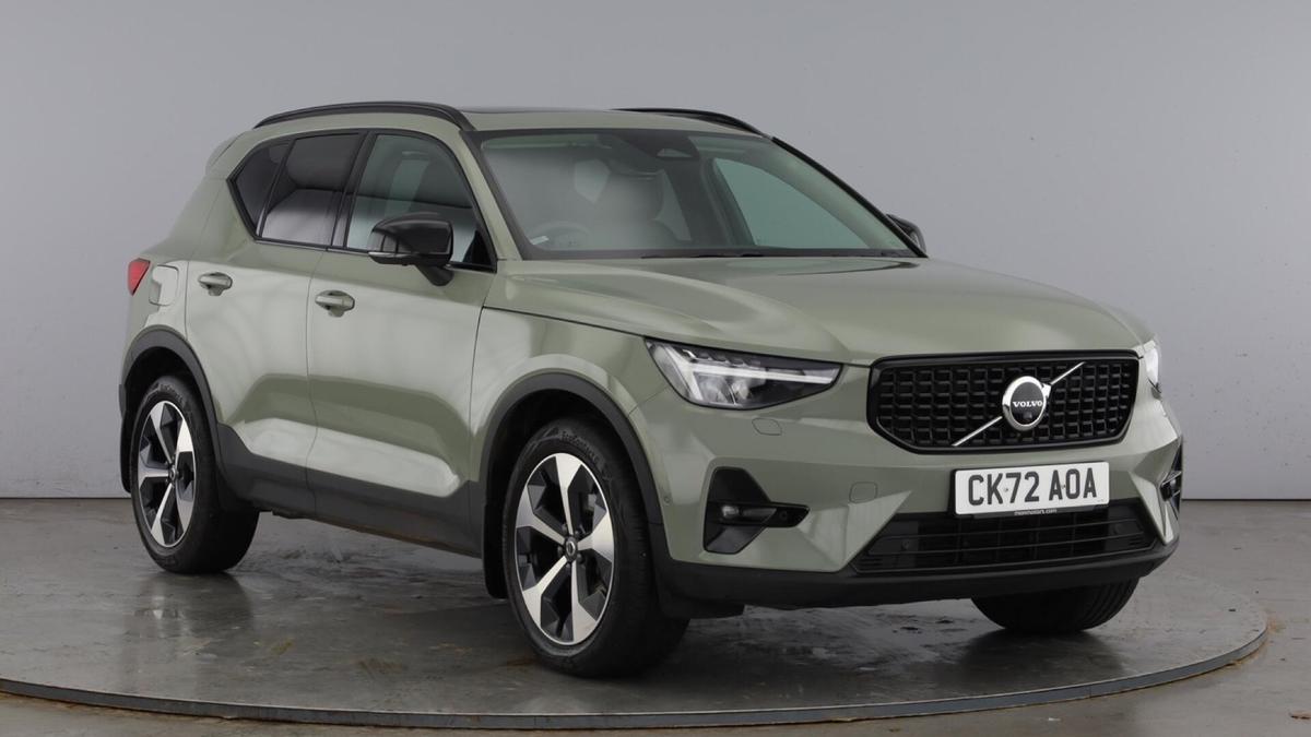Main listing image - Volvo XC40