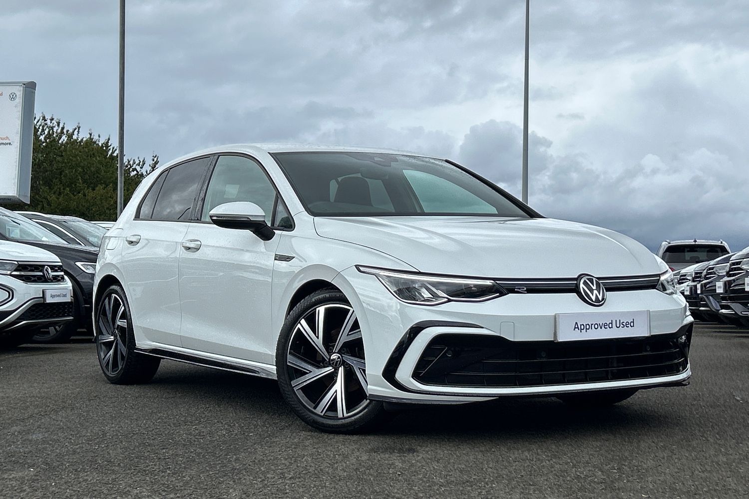 Main listing image - Volkswagen Golf