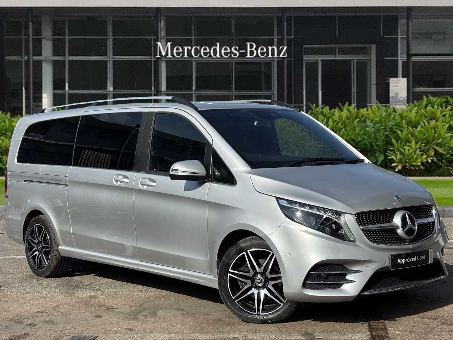 Main listing image - Mercedes-Benz V-Class