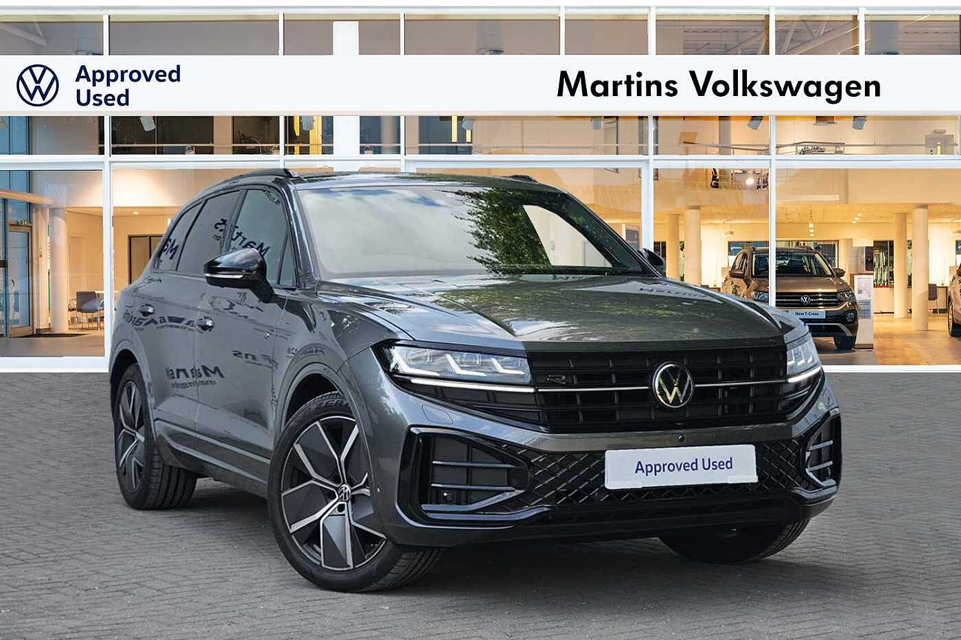 Main listing image - Volkswagen Touareg