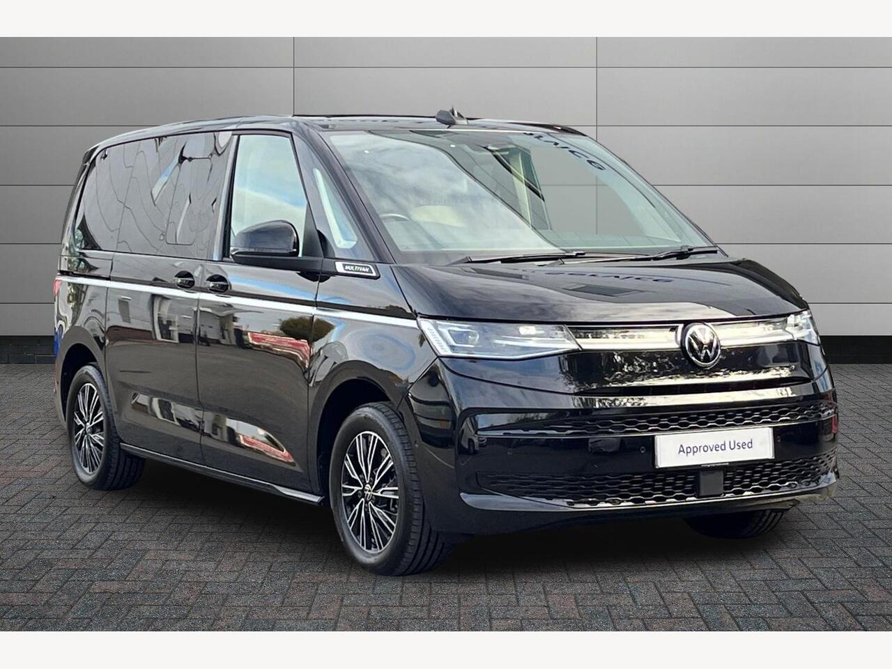 Main listing image - Volkswagen Multivan