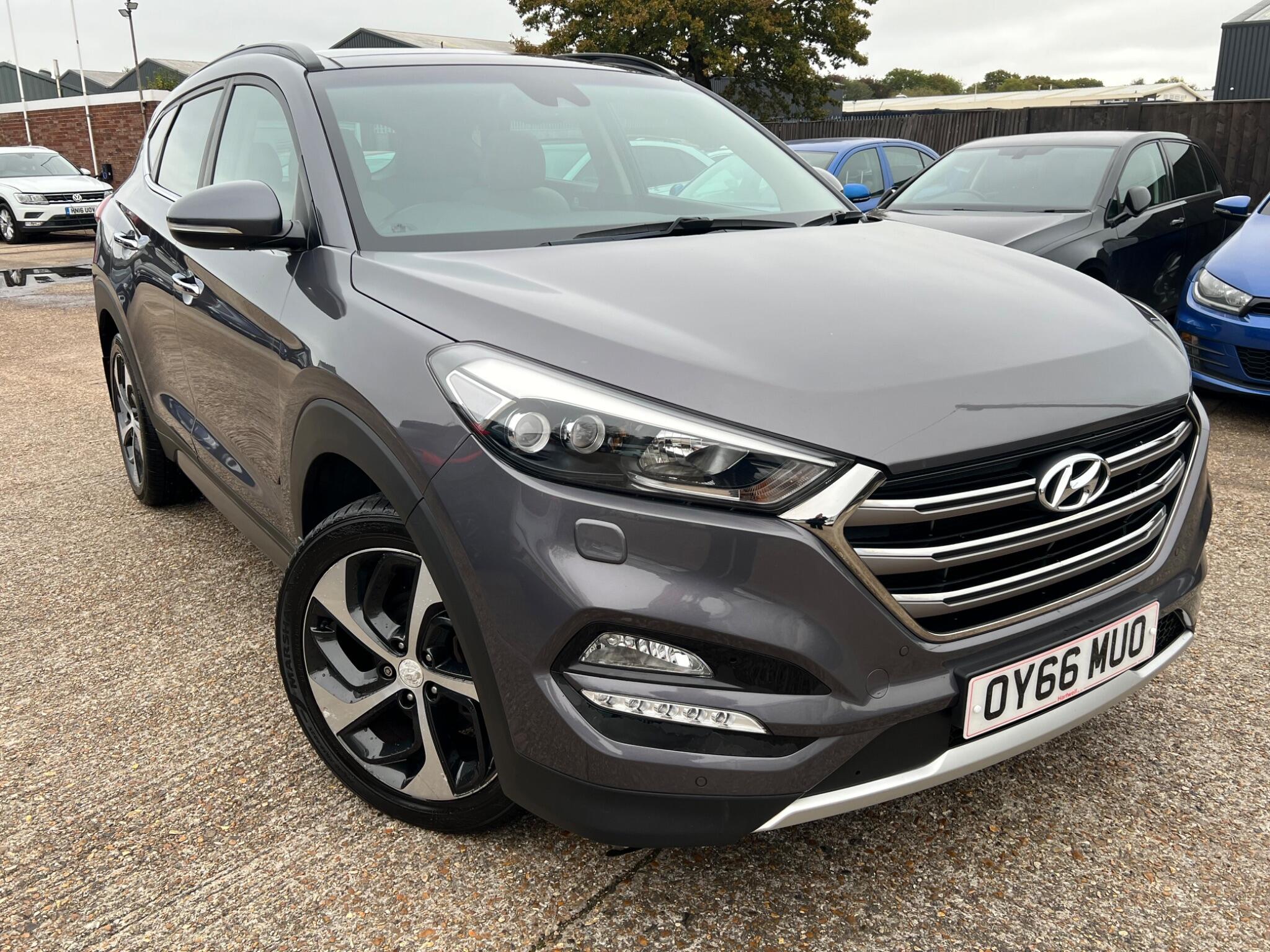 Main listing image - Hyundai Tucson