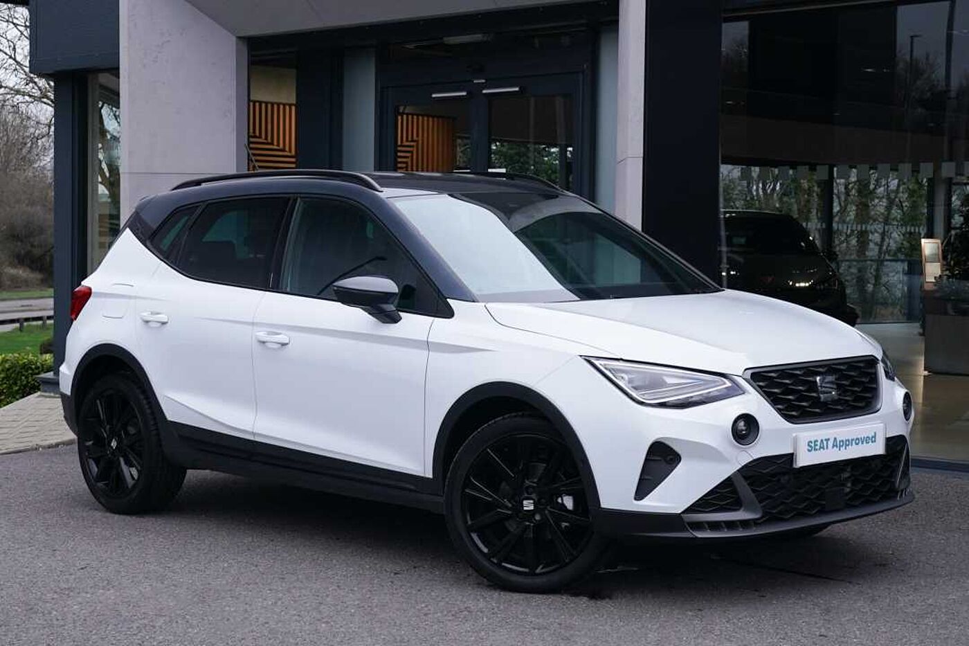 Main listing image - SEAT Arona