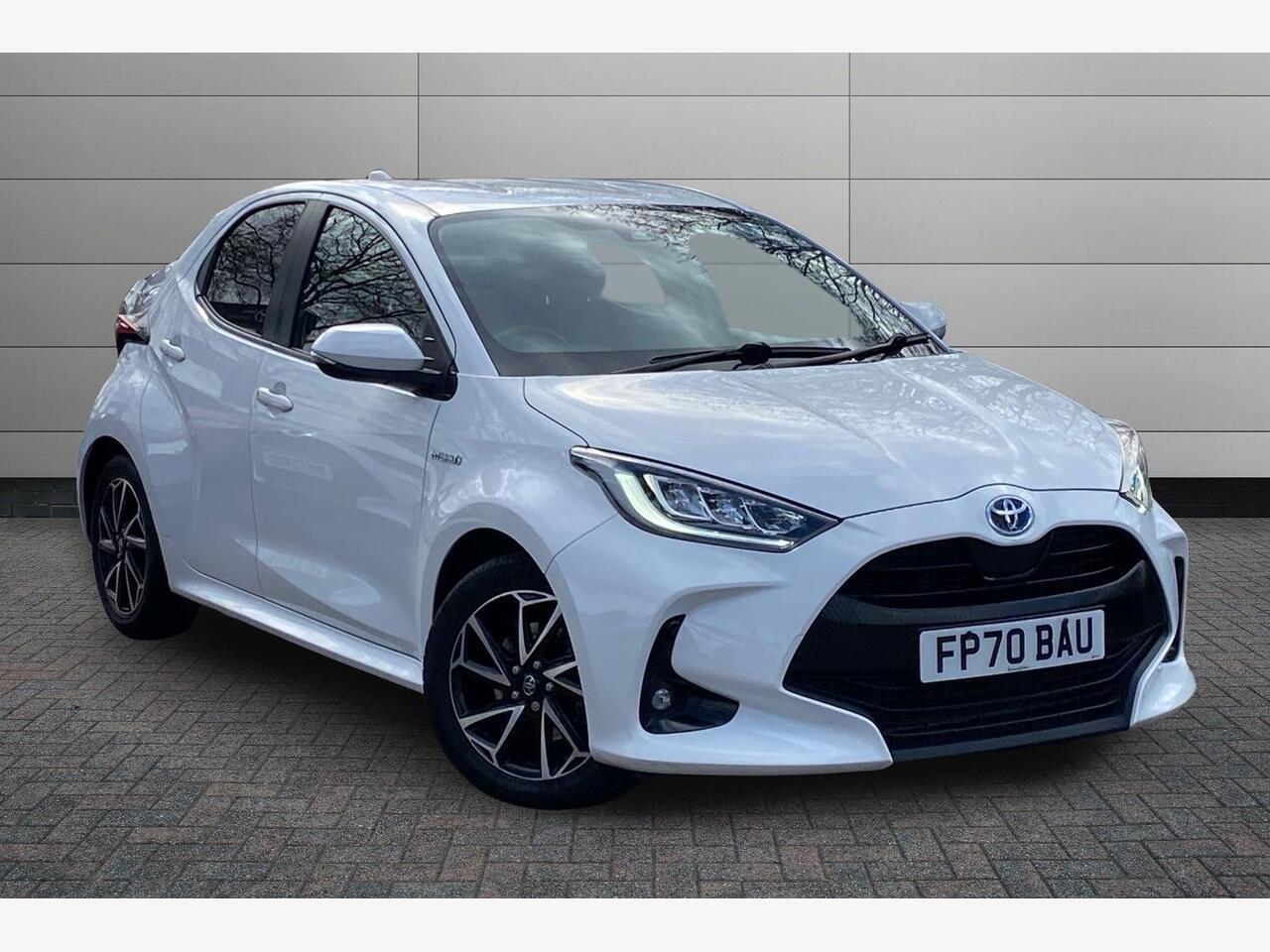 Main listing image - Toyota Yaris