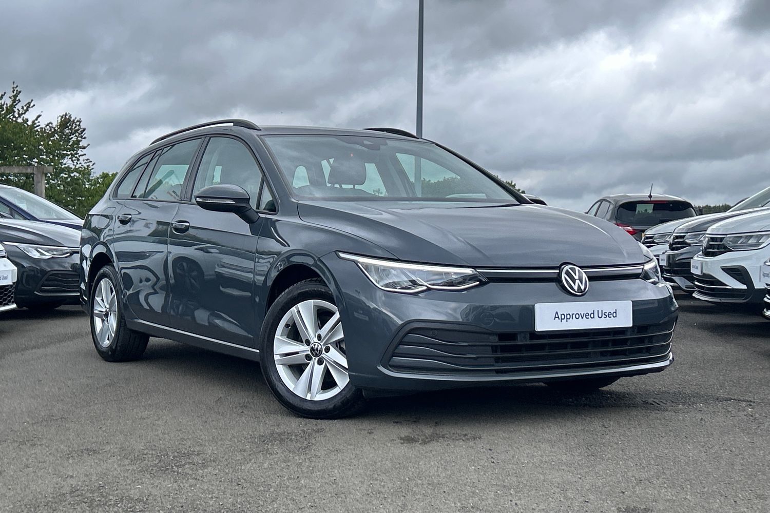 Main listing image - Volkswagen Golf Estate