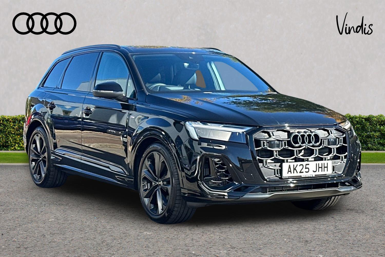 Main listing image - Audi Q7
