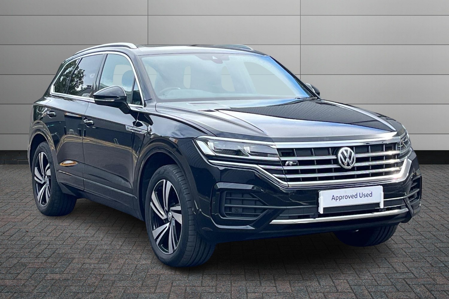 Main listing image - Volkswagen Touareg