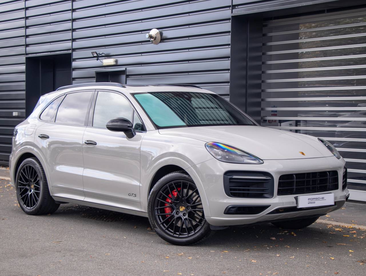 Main listing image - Porsche Cayenne