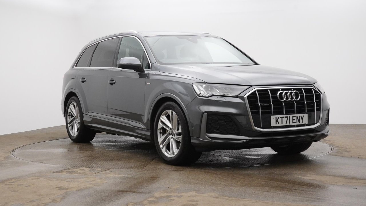 Main listing image - Audi Q7