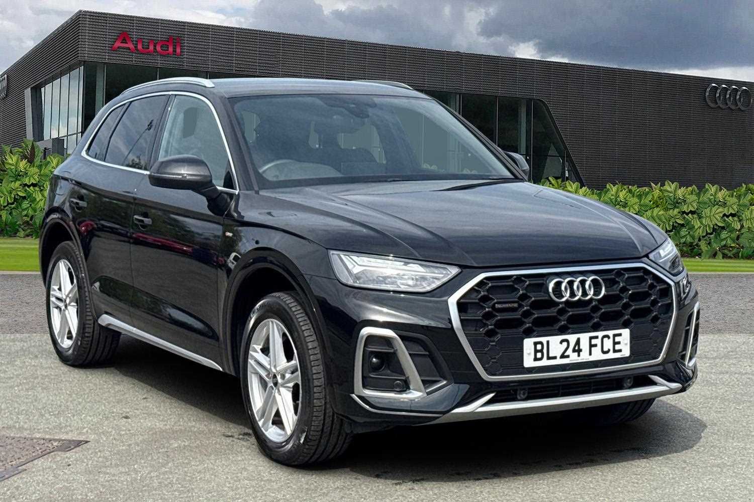 Main listing image - Audi Q5
