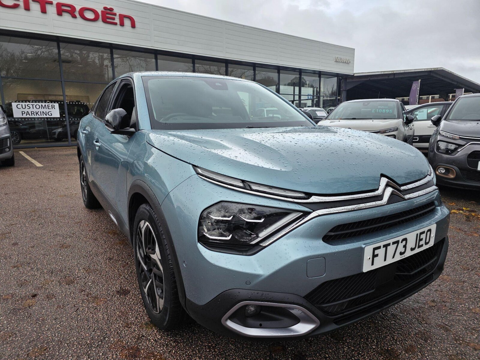 Main listing image - Citroen C4