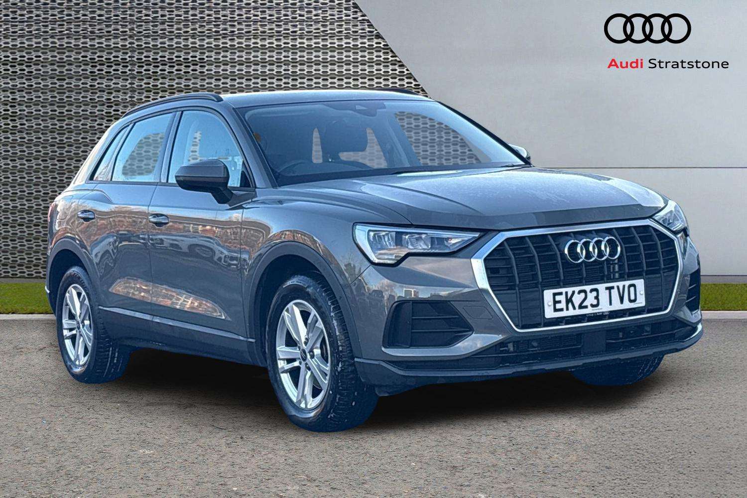 Main listing image - Audi Q3